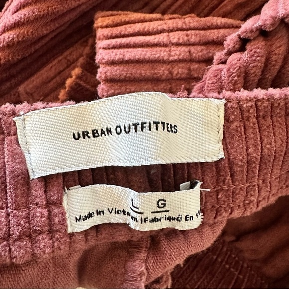 Uo Classic Wide Wale Corduroy Beach Pant (Size:Large) - Picture 13 of 14